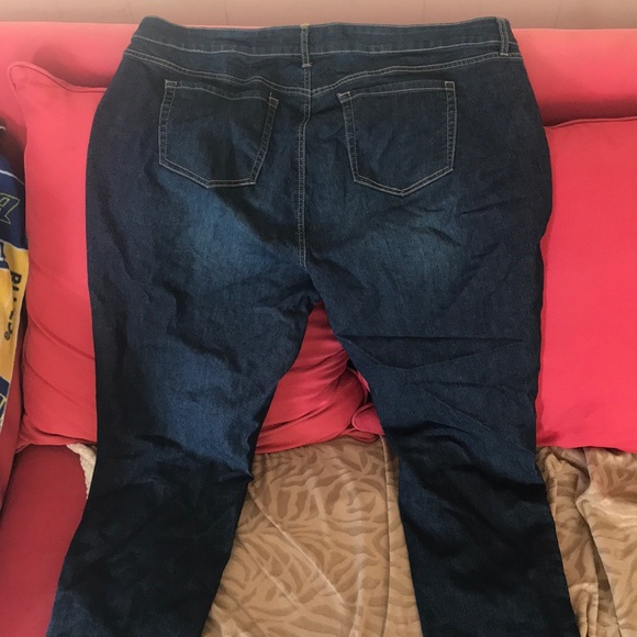 Jeans - Picture 3 of 3